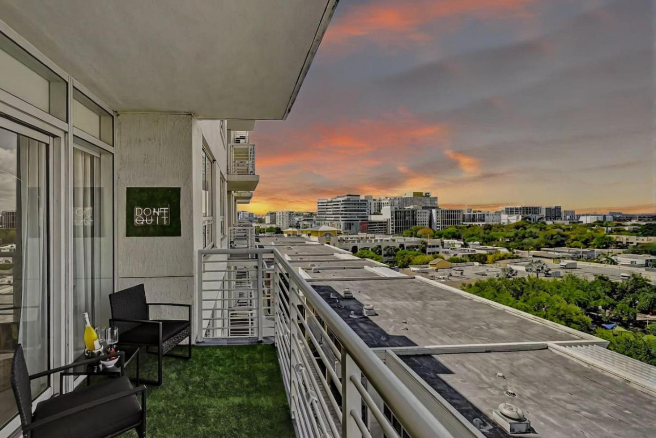 New Modern And Exclusive Luxury 2 2 In Miami